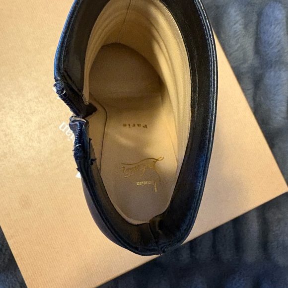 Christian Louboutin Bootie size 39.5 - Picture 10 of 10